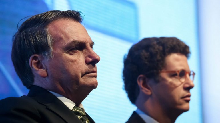 Os incêndios na Amazónia criaram uma enorme onda de preocupação internacional e geraram tensão entre Bolsonaro e Macron