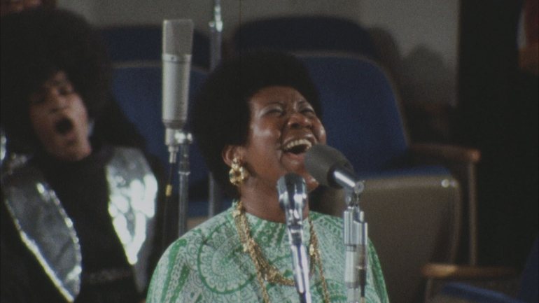 Aretha Franklin a cantar em 1972, no agora &quot;ressuscitado&quot; filme do histórico álbum &quot;Amazing Grace&quot;