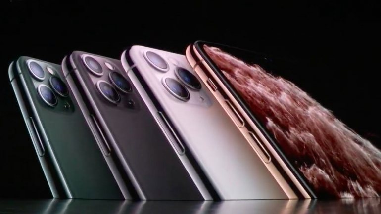 O iPhone 11 Pro e Pro Max são as novas versões dos iPhone Xs e Xs Max, lançadas no ano passado e já indisponíveis para venda no site oficial