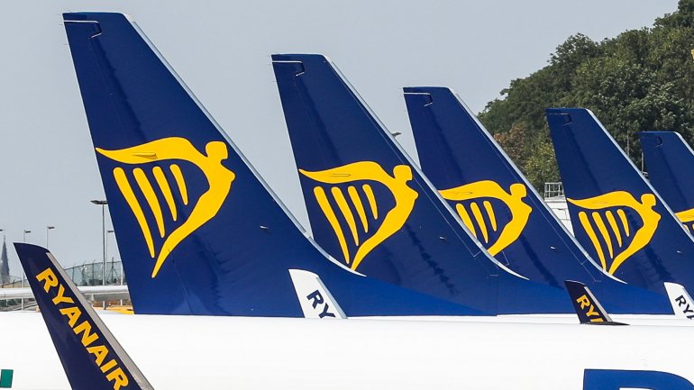 A 6 de agosto, a Ryanair tinha anunciado que iria encerrar a base no aeroporto de Faro