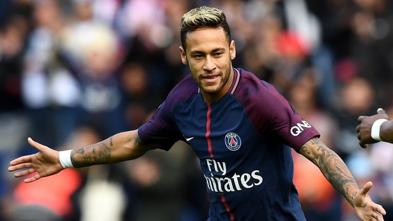 Neymar tem atualmente 27 anos e aufere mais de 30 milhões de euros limpos por ano