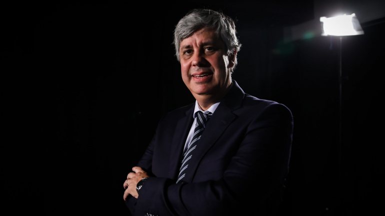 Mário Centeno, candidato a deputado pelo PS, insistiu em debater os programas macroeconómicos