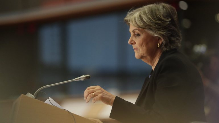 Elisa Ferreira foi confrontada pelos eurodeputados com declarações anteriores, sobre cortes nos fundos