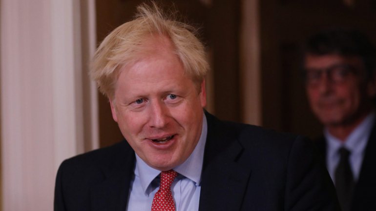 Boris Johnson mostrou-se otimista na reunião de Conselho de Ministros que teve este fim-de-semana