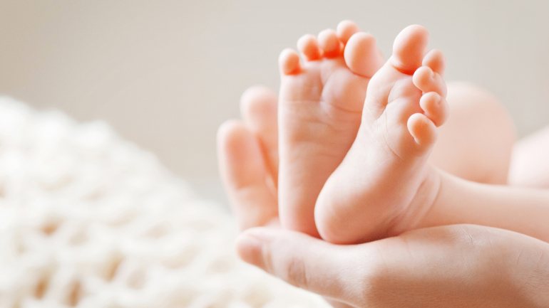 Muitas vezes, a causa da morte súbita em bebés não é encontrada através das autópsias
