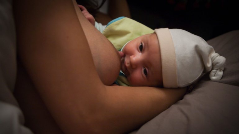 Responsáveis defendem a exclusividade do leite materno nos primeiros seis meses de vida