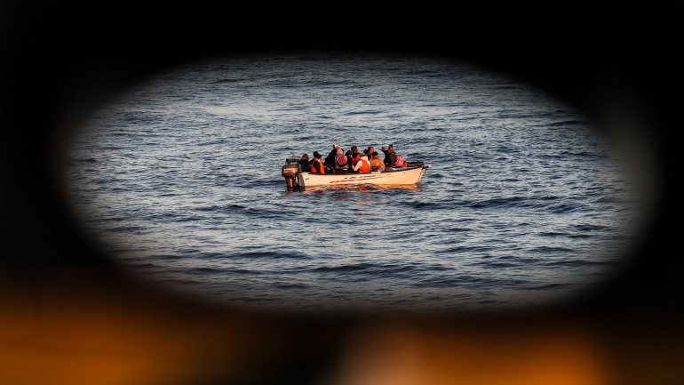 No âmbito da missão da FRONTEX, os militares da UCC realizaram este ano mais de 985 patrulhas, detetaram cerca de 240 embarcações e auxiliaram 2.372 migrantes