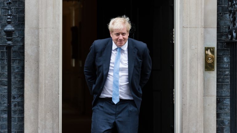 Boris Johnson esteve reunido com os conservadores parlamentares, mas apenas durante 10 minutos