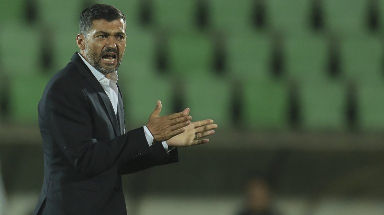 A vitória do Alverca frente ao Sporting foi outro dos temas que mereceu comentário de Sérgio Conceição