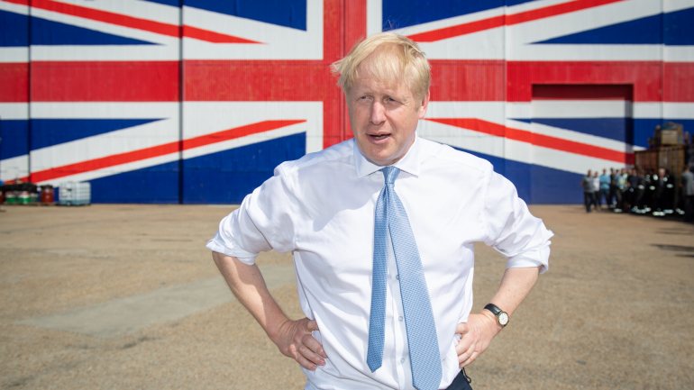 Boris Johnson anunciou perante o Parlamento que suspende o processo de debate e aprovação da sua proposta para o Brexit