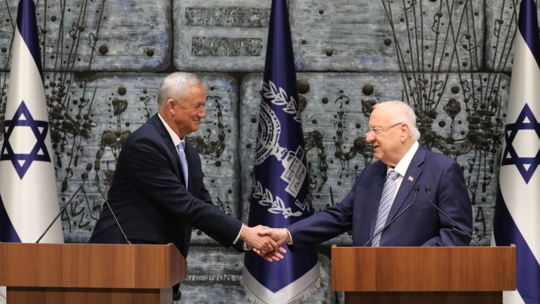 Após as eleições de 17 de setembro, o primeiro-ministro Benjamin Netanyahu tentou garantir uma coligação