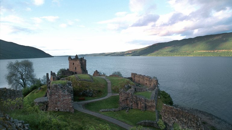 A paisagem escocesa é marcada por centenas de castelos, dos quais muitos podem ser reclamados pelos herdeiros dos antigos donos