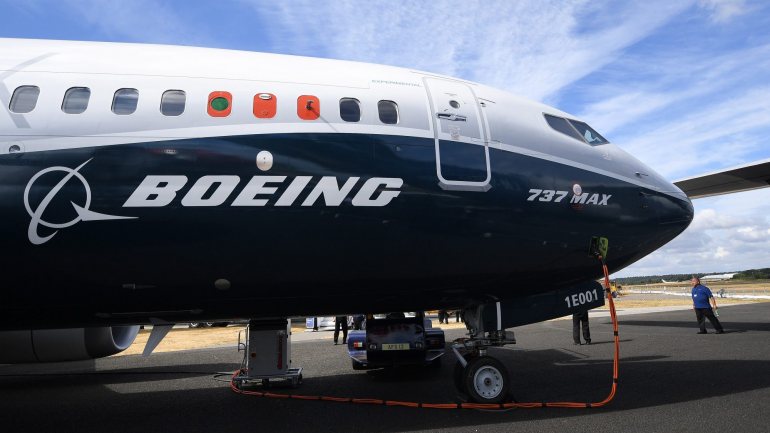 Três acidentes fatais fizeram retirar o Boeing 737 MAX do espaço aéreo em março de 2019