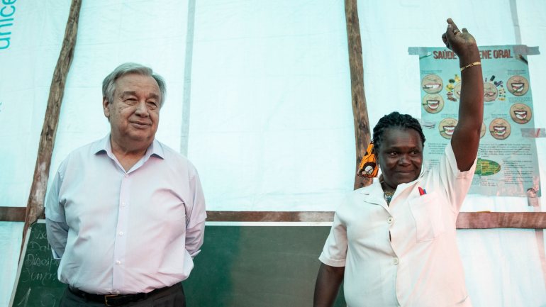 António Guterres, aqui em Moçambique depois da passagem do ciclone Idai, gravou uma mensagem vídeo para a conferência destacando o papel de liderança das crianças