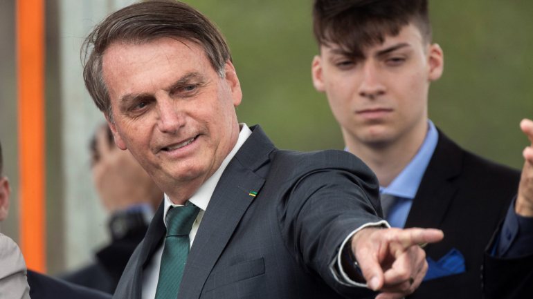 A proposta de Bolsonaro terá ainda de ser aprovada pela Câmara dos Deputados e pelo Senado