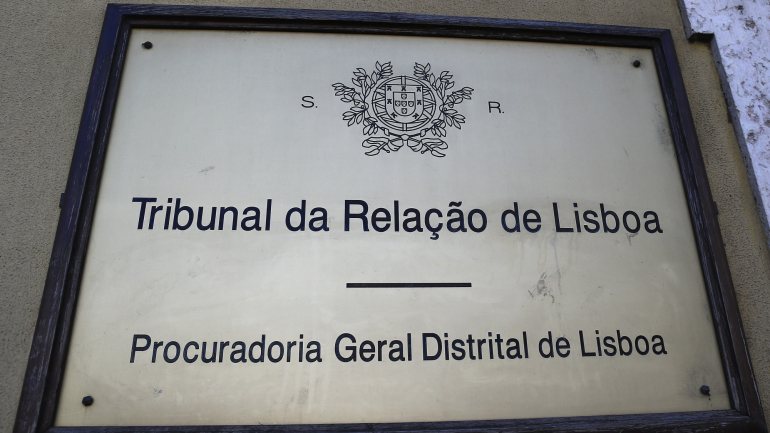 O Tribunal da Relação de Lisboa considerou que matéria apurada não era suficiente para condenar a médica