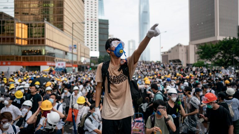 O espião diz ter trabalhado como infiltrado junto dos estudantes pró-democracia em Hong Kong
