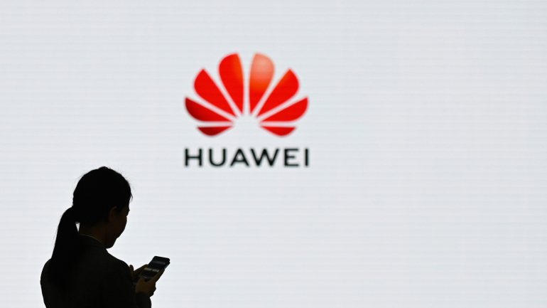 A Huawei é um dos principais fornecedores de componentes 5G do mundo e a segunda maior fabricante de telemóveis