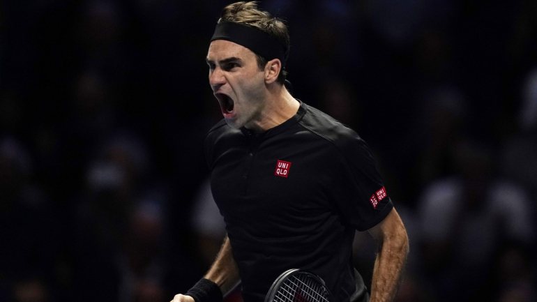 Para o governo suíço, Federer é “provavelmente, o desportista individual com mais sucesso na Suíça e é também o embaixador perfeito”