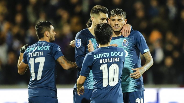 Soares fechou as contas da vitórias do FC Porto frente ao Casa Pia em Pina Manique no regresso à titularidade
