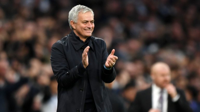 José Mourinho tem razões para sorrir (apesar de ter perdido o combate de Joshua): não vencia por cinco golos na Premier League desde 2015