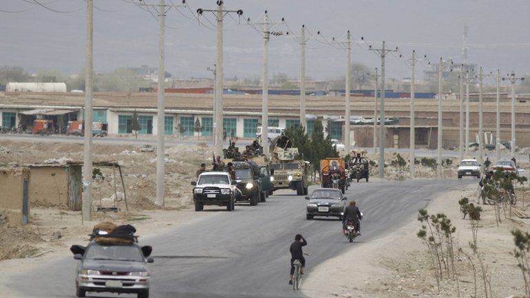 O ataque à base de Bagram, na província de Parwan, a menos de 100 quilómetros a norte de Cabul, teve início por volta das 6h