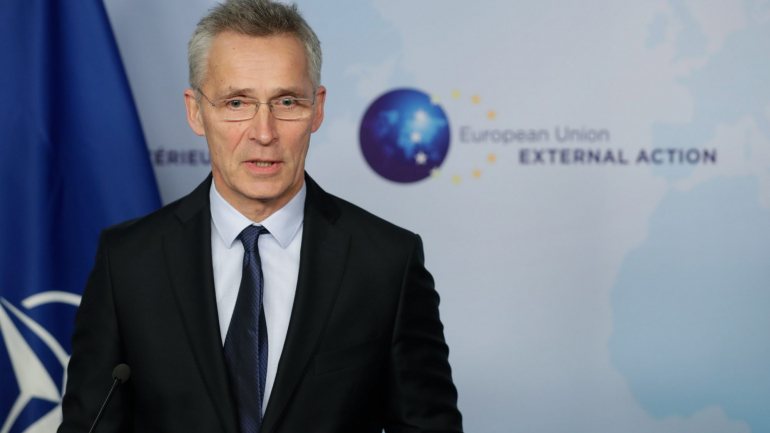 O chefe da NATO recordou ainda a necessidade de prosseguir o combate contra o terrorismo