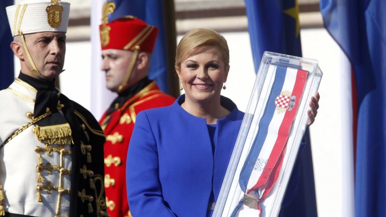 A atual presidente Kolinda Grabar Kitarovic (conservadora), eleita em 2015 e que foi a primeira mulher a assumir a Presidência croata