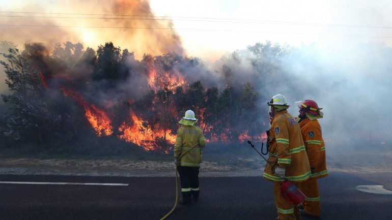 Os incêndios na Austrália já provocaram três mortes