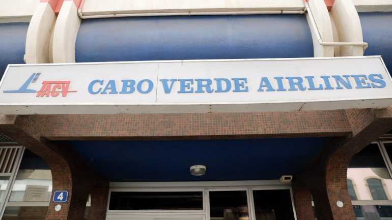 &quot;Esta renovação mostra o quão consistentes e resilientes são os sistemas de segurança da CVA, o que ganha ainda maior relevância numa altura em que estamos a expandir a nossa operação e a adicionar novas rotas&quot;, referiu o presidente executivo da Cabo Verde Airlines
