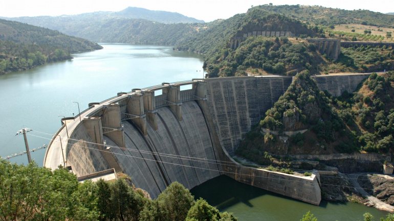A EDP vai vender seis barragens do Douro, incluindo a do Picote, a um consórcio liderado pela elétrica francesa Engie