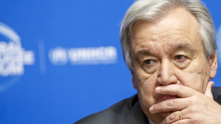 António Guterres salienta que &quot;a incerteza prevalece&quot; em relação ao futuro das reformas políticas