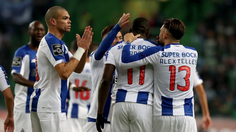 FC Porto venceu Sporting em Alvalade num clássico que terminou com elogios para o árbitro Jorge Sousa