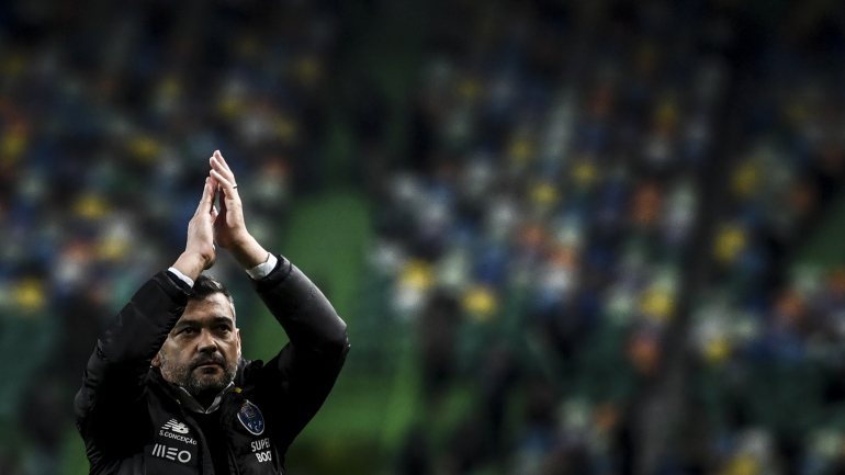 Sérgio Conceição agradeceu no final do jogo aos adeptos portistas que se deslocaram a Alvalade para o clássico