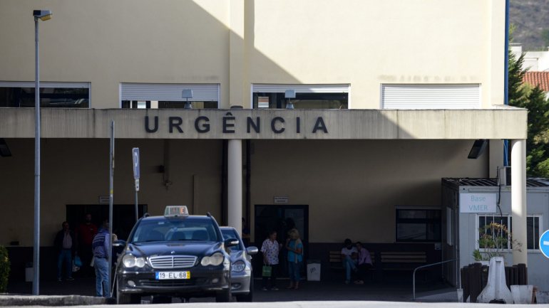O Centro Hospitalar do Oeste integra os hospitais de Torres Vedras, Caldas da Rainha e de Peniche e serve cerca de 300 mil habitantes daqueles três concelhos
