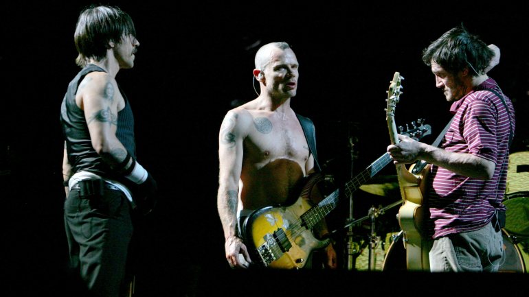 Anthony Kiedis, Flea e John Frusciante estão de novo juntos nos Red Hot Chili Peppers, acompanhados pelo baterista Chad Smith