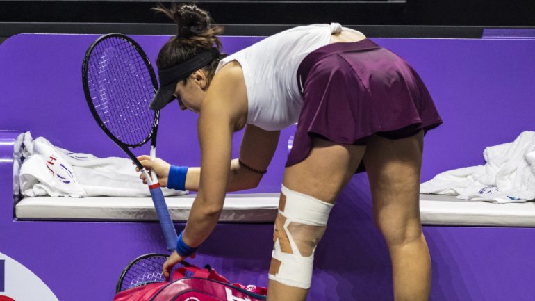 Bianca Andreescu, vencedora surpresa do último 'Grand Slam' de 2019, lesionou-se no joelho esquerdo no final de outubro