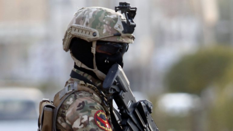 Membro das forças especiais iraquianas em serviço