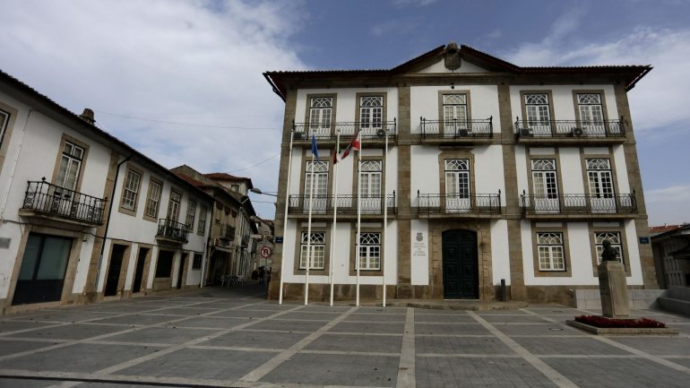 A falta de uma ambulância no Hospital de Oliveira de Azeméis foi esta semana tema de discussão na Assembleia da República