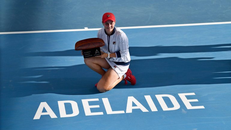Ashleigh Barty, a australiana de 23 anos, arrebatou o oitavo título da carreira