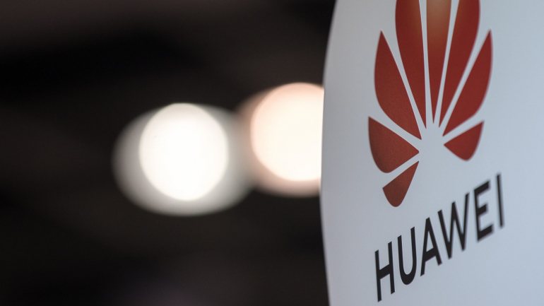 No Vietname, a empresa também excluiu equipamentos da Huawei da rede 4G, atualmente em uso, apesar de recorrer a tecnologia chinesa em alguns dos outros países onde as suas subsidiárias locais fornecem serviços de quarta geração