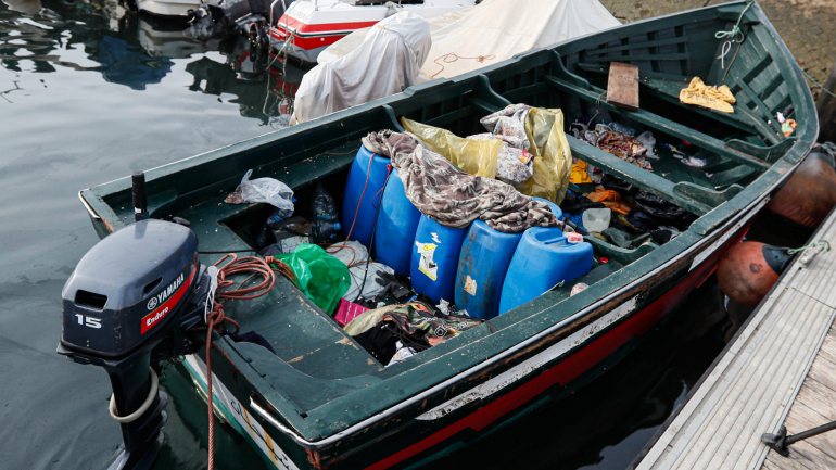 A interceção da embarcação com 11 imigrantes marroquinos, registada de madrugada junto à ilha da Armona, em Olhão, foi o segundo caso registado em cerca de dois meses