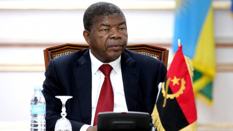 João Lourenço foi ministro da Defesa do ex-presidente José Eduardo dos Santos e secretário geral do MPLA, partido do poder em Angola há quase 40 anos