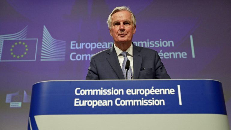 Barnier destacou ainda assim que é preciso compreender que o Reino Unido não pode aspirar a ter o que teve durante os 47 anos de adesão à União, pois “a melhor relação com a UE é ser membro da UE e, não sendo membro, a relação será sempre menos favorável”