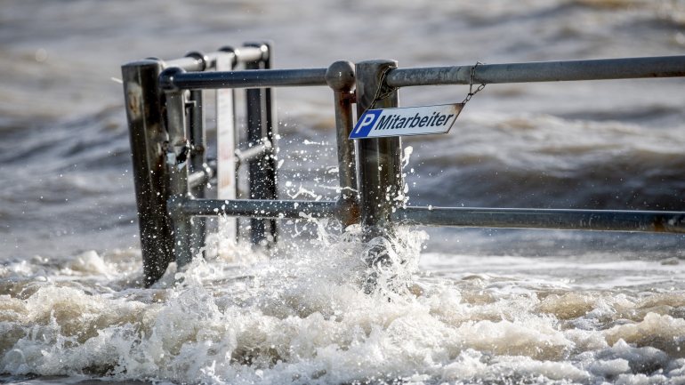 Em fevereiro de 2020 o Mar do Norte transbordou em Wilhelmshaven, na Alemanha, provocando inundações