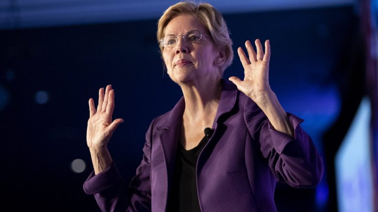 Por agora, a senadora Warren afirmou que não irá apoiar nenhum dos outros candidatos