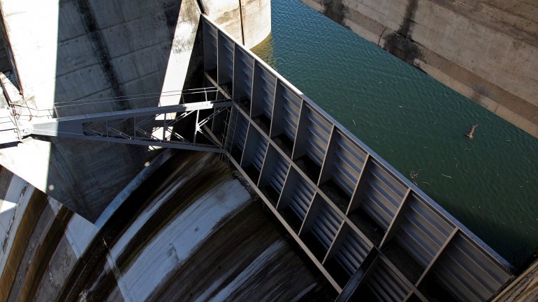 As centrais hídricas, localizadas na bacia hidrográfica do rio Douro, totalizam 1.689 megawatts (MW) de capacidade instalada