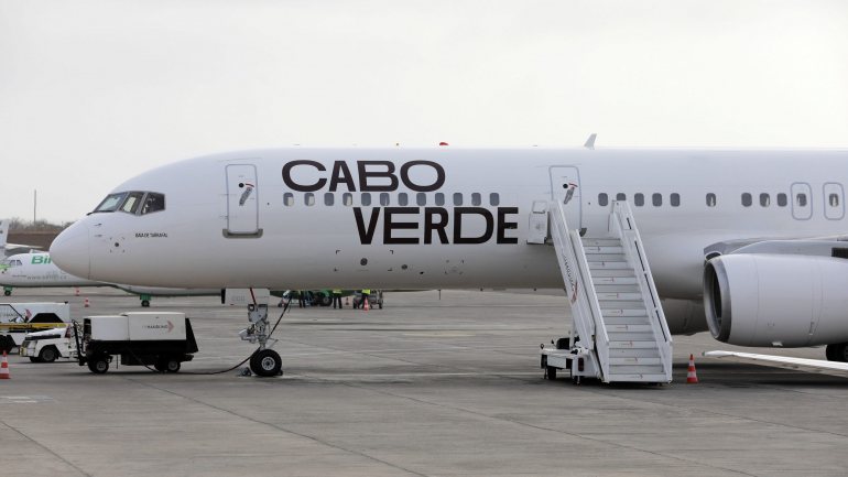 Na semana passada, a transportadora aérea Cabo Verde Airlines (CVA) anunciou o fim do voo direto entre Praia e Lisboa, cinco meses depois do lançamento