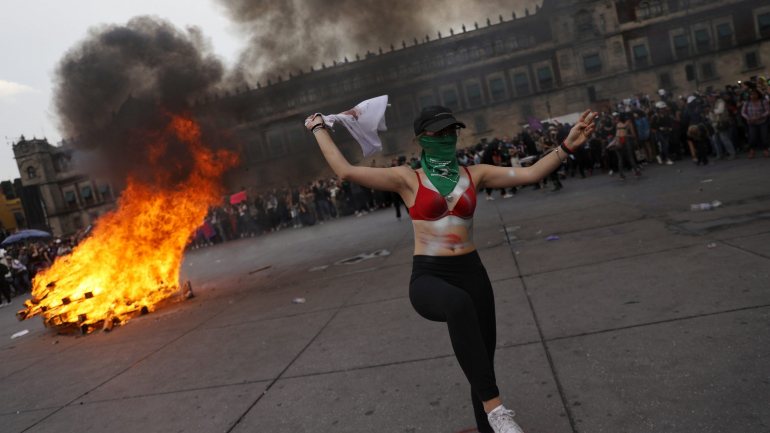Cerca de 10 mulheres são mortas diariamente no México