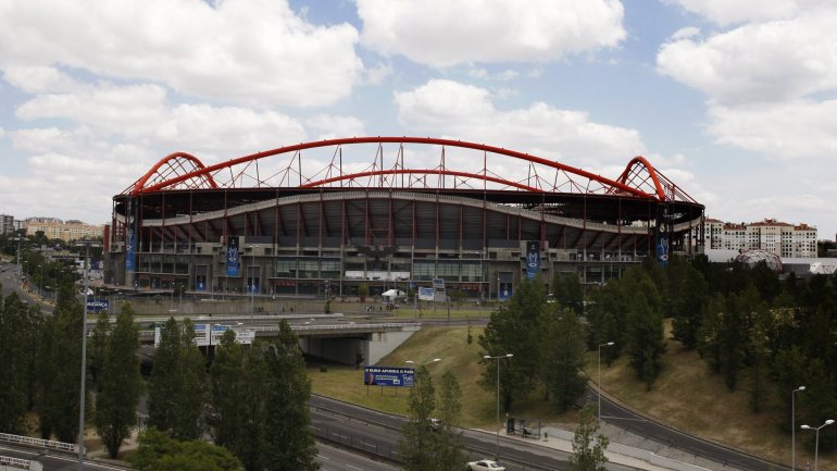 Chumbo da CMVM poderá significar um final definitivo na OPA do Benfica